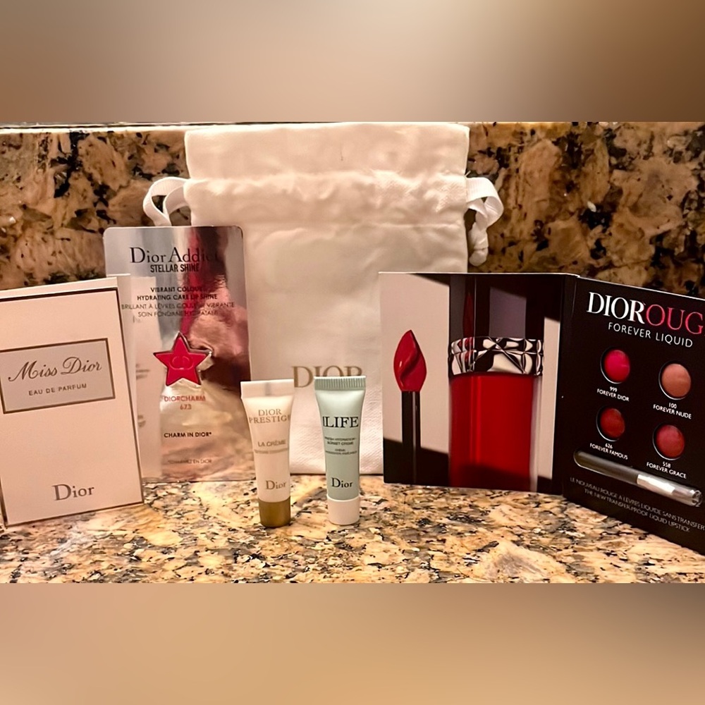 COPY - NIB Dior set of 5 beauty products